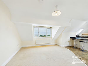 Sitting Room- click for photo gallery